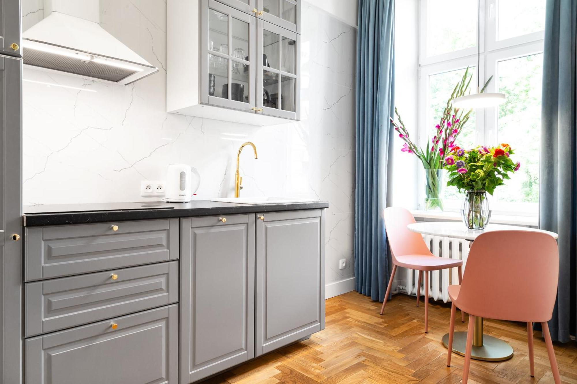 Househost Apartment: Lazarza Street Krakow Ngoại thất bức ảnh
